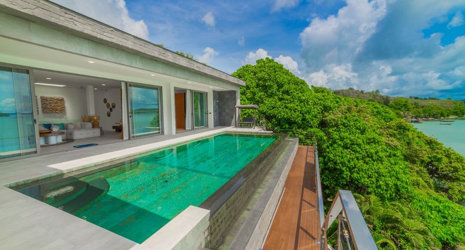 For rent and for sale 4 bedrooms villa in Thalang, Phuket
