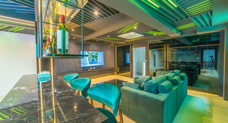 For rent and for sale 4 bedrooms villa in Thalang, Phuket