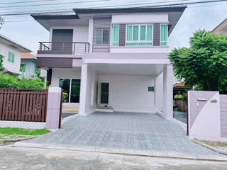出租 3 卧室 独立屋 在 Prawet, 曼谷