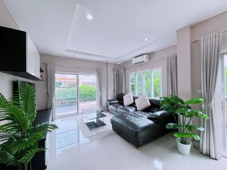 出租 3 卧室 独立屋 在 Prawet, 曼谷