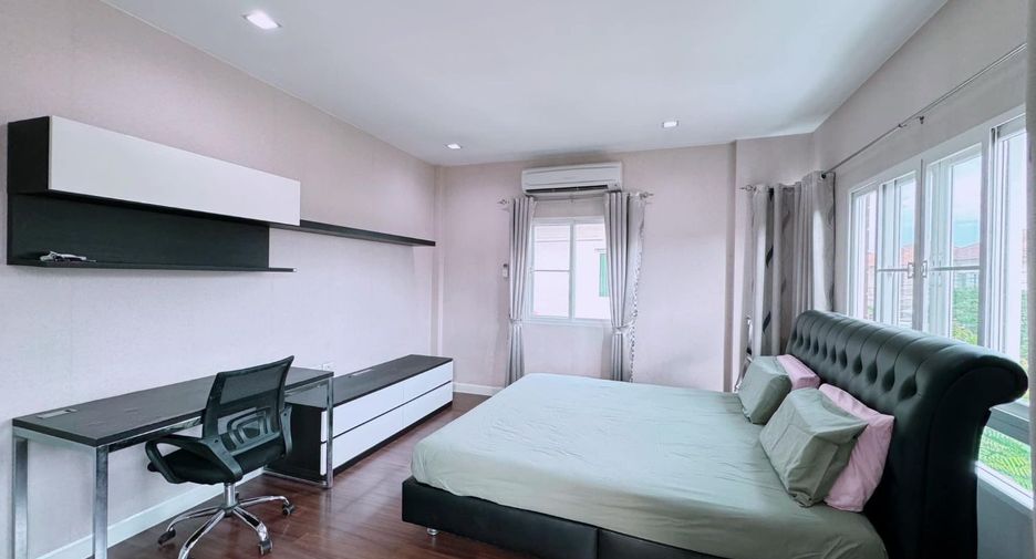 Haus zur Miete mit 3 Zimmer in Prawet, Bangkok