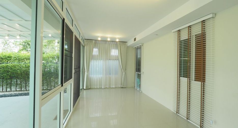 Аренда 4 спальни дом в Bang Phli, Самутпракан