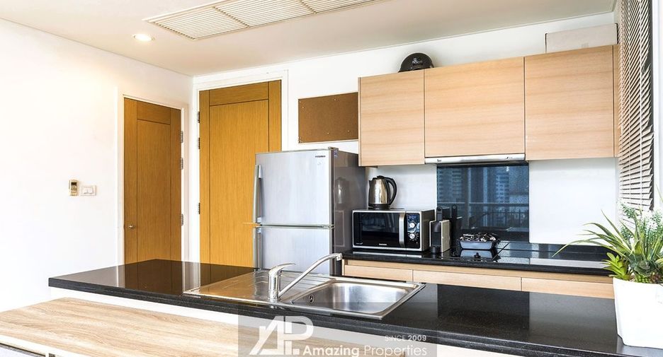 For rent and for sale 1 bed condo in Watthana, Bangkok