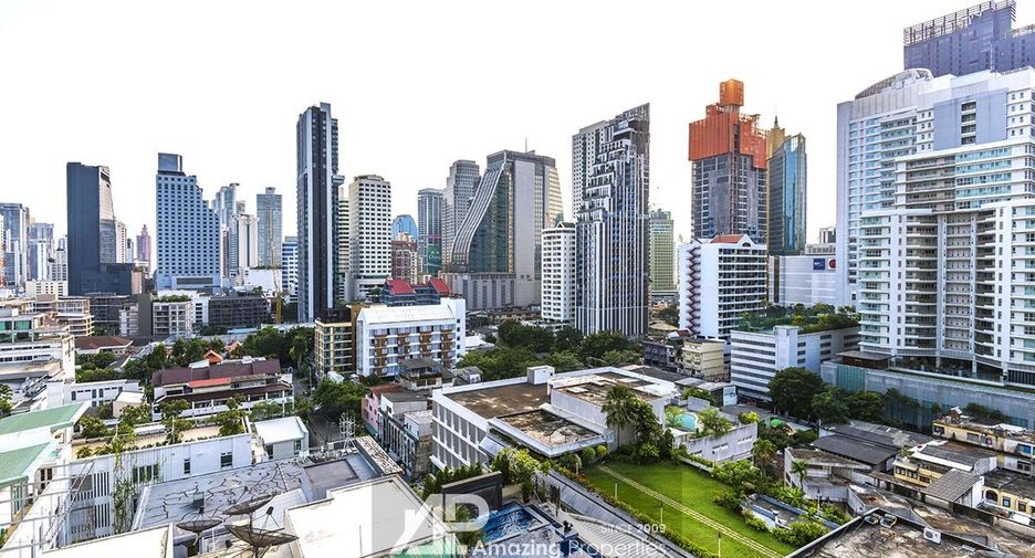 For rent and for sale 1 bed condo in Watthana, Bangkok