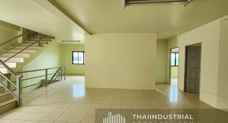 À louer entrepôt à Bang Bua Thong, Nonthaburi