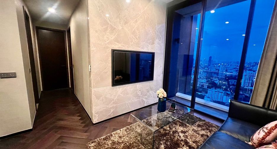 For rent 2 bed condo in Khlong Toei, Bangkok