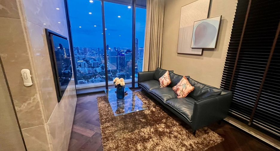 For rent 2 bed condo in Khlong Toei, Bangkok