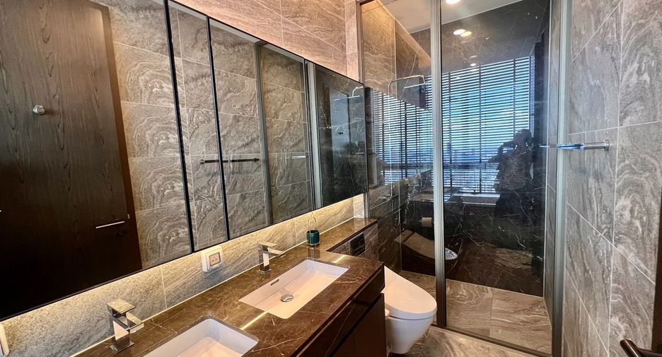 For rent 2 bed condo in Khlong Toei, Bangkok