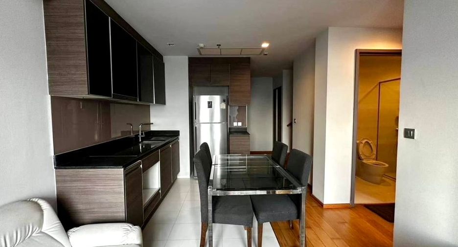 For sale 2 bedrooms condo in Khlong Toei, Bangkok