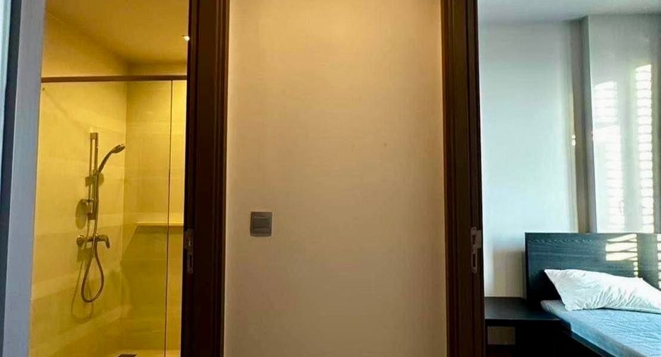 For sale 2 bedrooms condo in Khlong Toei, Bangkok