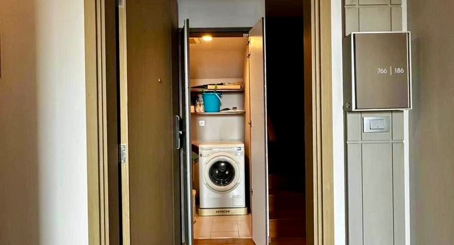 For sale 2 bedrooms condo in Khlong Toei, Bangkok