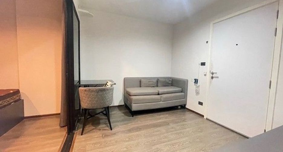 For sale 1 bed condo in Wang Thonglang, Bangkok