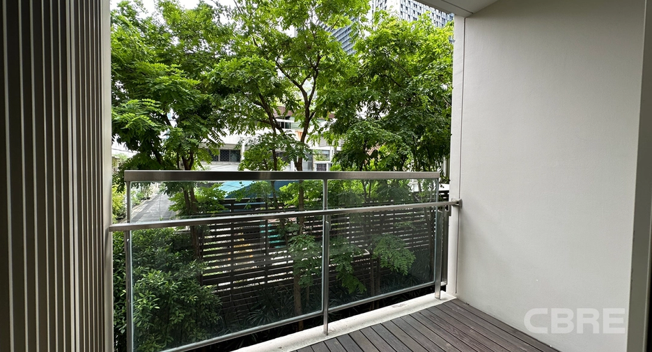 For sale 1 bed condo in Khlong Toei, Bangkok