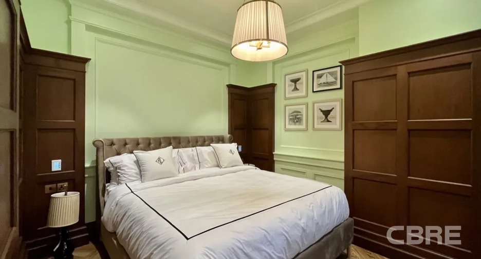 For sale 4 bedrooms house in Watthana, Bangkok