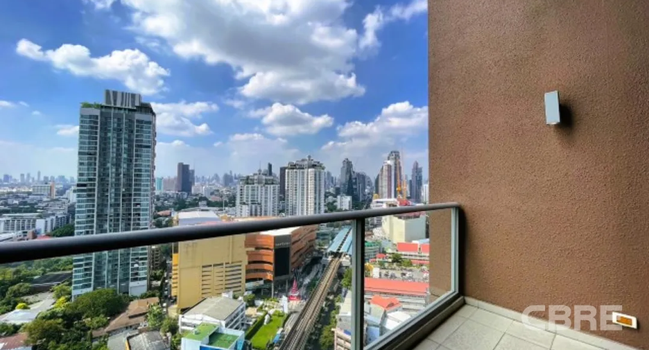 For sale 2 bedrooms condo in Khlong Toei, Bangkok