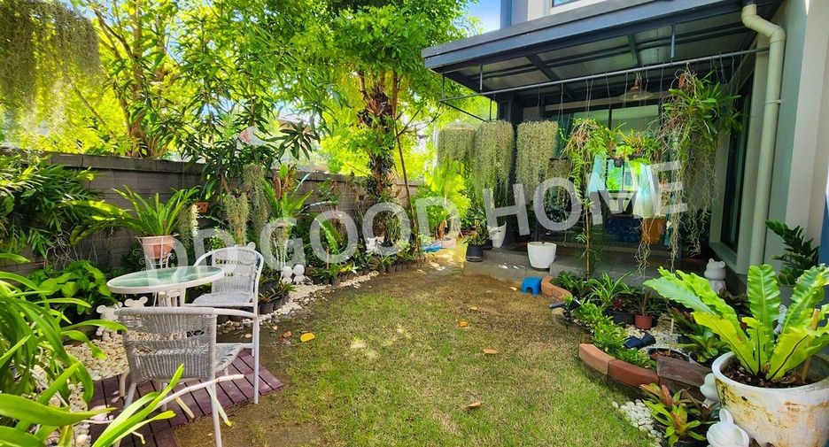 For sale 4 ベッドルーム house in Bang Khun Thian, Bangkok