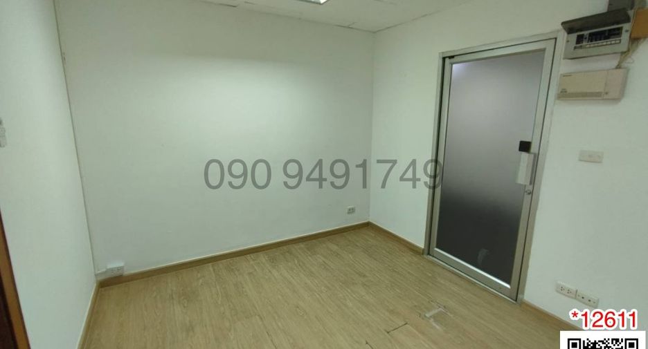 For rent 4 bedrooms office in Watthana, Bangkok