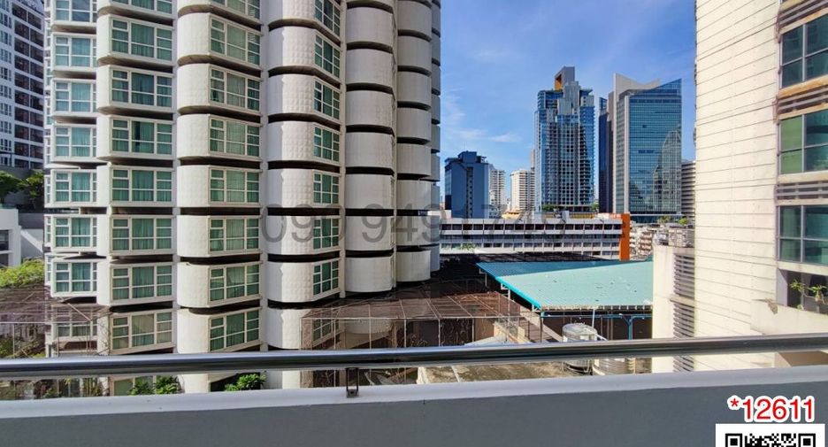 For rent 4 bedrooms office in Watthana, Bangkok