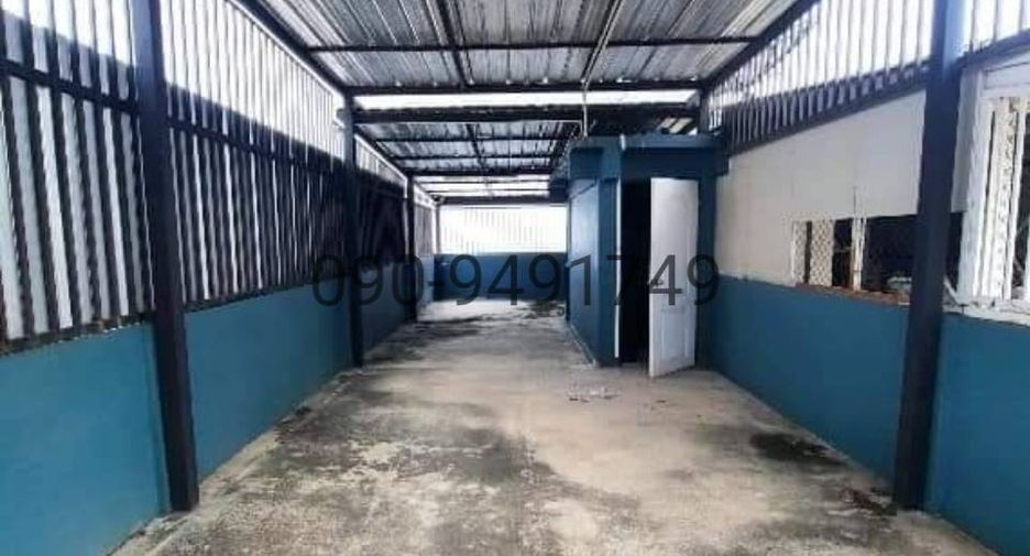 For rent 3 bedrooms retail Space in Bang Khen, Bangkok