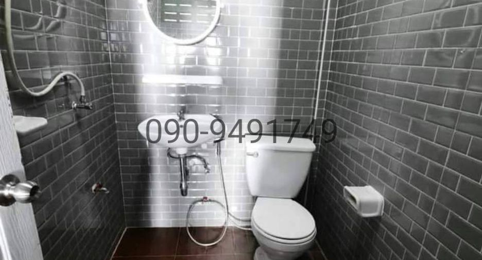 For rent 3 bedrooms retail Space in Bang Khen, Bangkok
