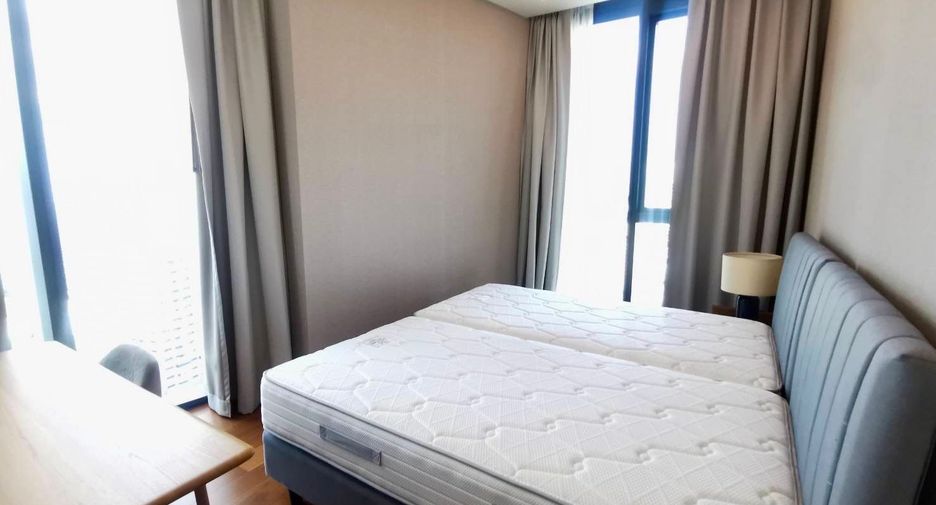 Condo en alquiler y en venta de 3 habitaciones en Khlong Toei, Bangkok