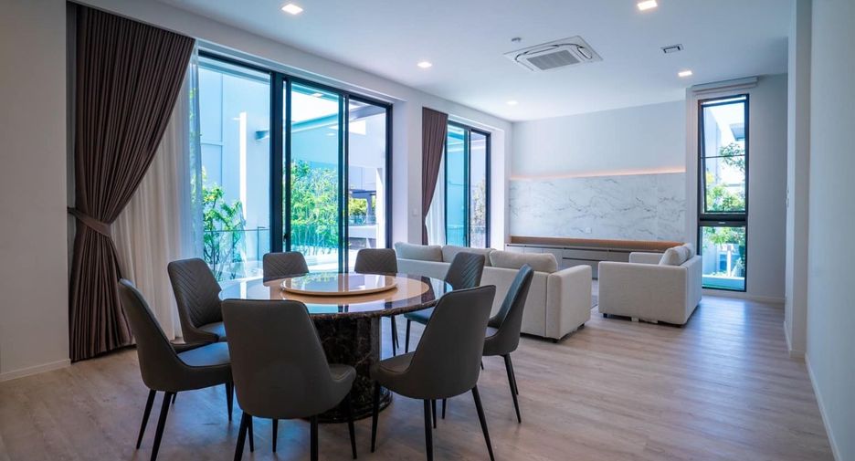 For rent 4 bedrooms house in Saphan Sung, Bangkok