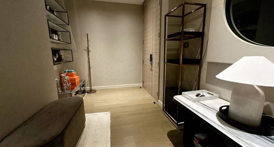 For rent and for sale 4 bedrooms condo in Pathum Wan, Bangkok
