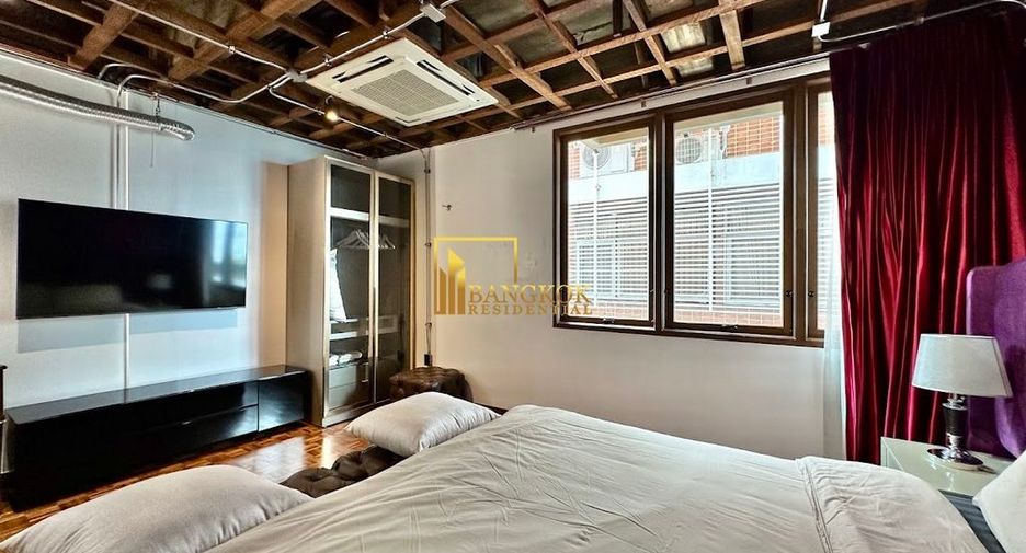 For rent 2 bedrooms apartment in Watthana, Bangkok