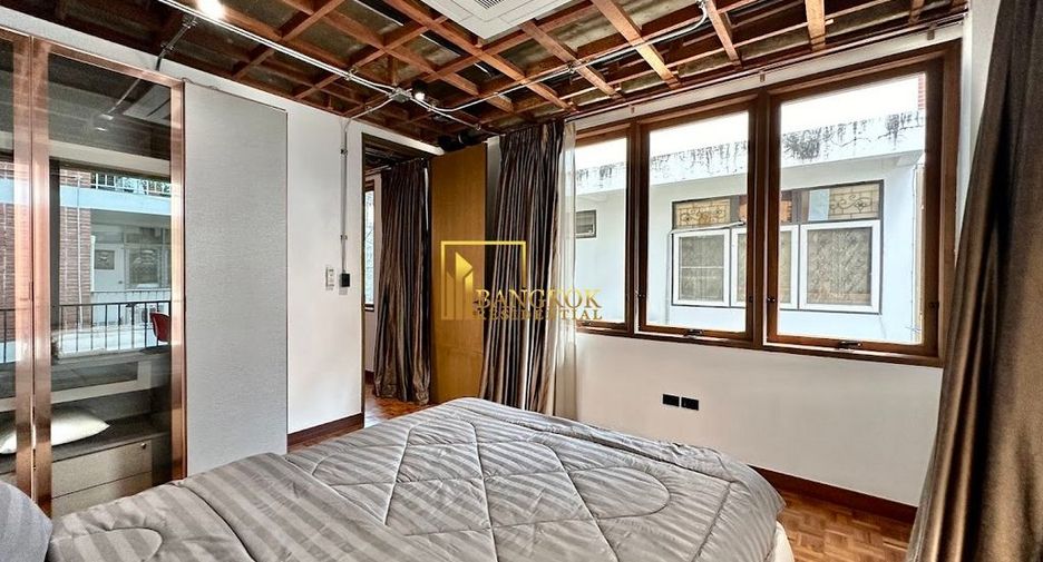 For rent 2 bedrooms apartment in Watthana, Bangkok