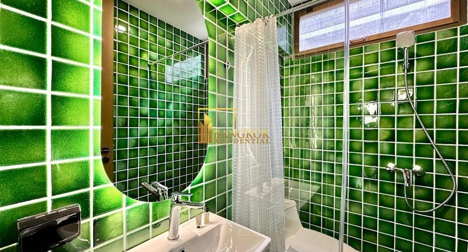 For rent 2 bedrooms apartment in Watthana, Bangkok