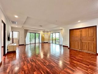 Apartamento en alquiler de 3 habitaciones en Watthana, Bangkok