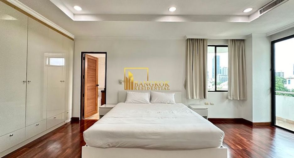For rent 3 bedrooms apartment in Watthana, Bangkok