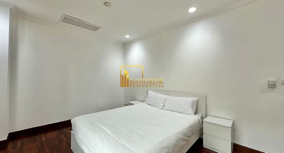 For rent 3 bedrooms apartment in Watthana, Bangkok