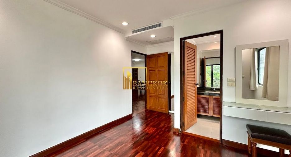 For rent 3 bedrooms apartment in Watthana, Bangkok