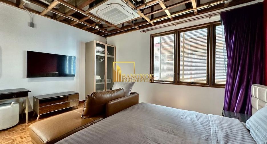 For rent 2 bedrooms apartment in Watthana, Bangkok