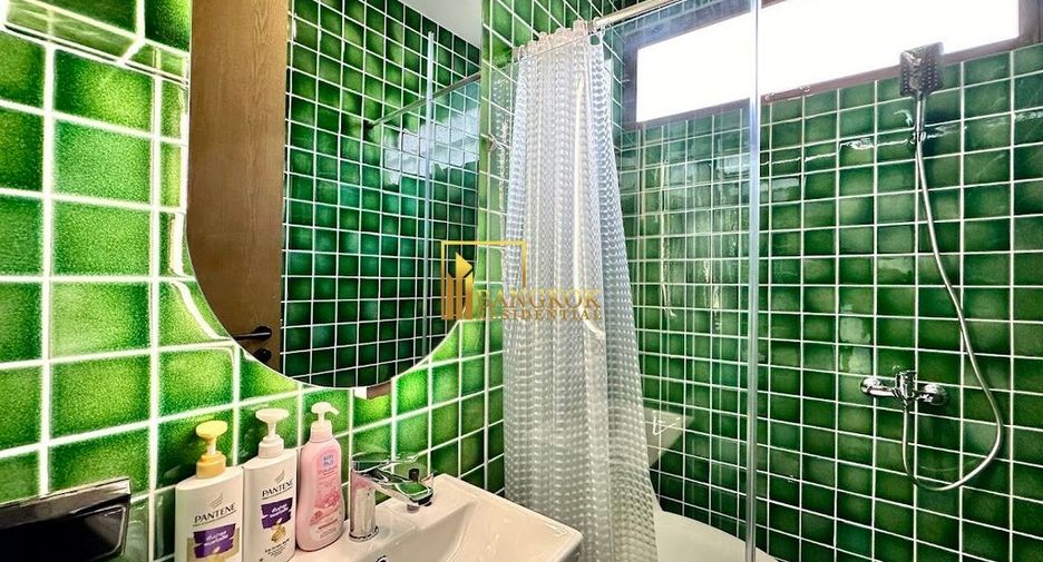 For rent 2 bedrooms apartment in Watthana, Bangkok