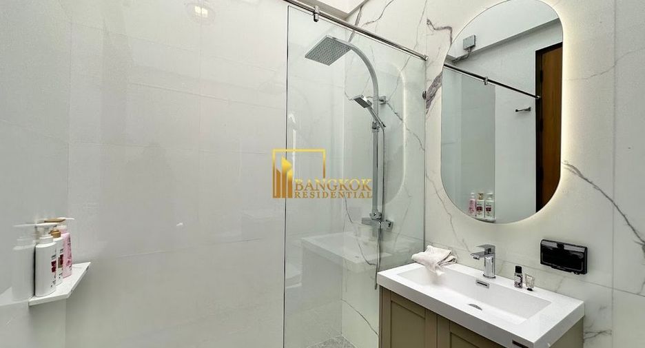 For rent 2 bedrooms apartment in Watthana, Bangkok