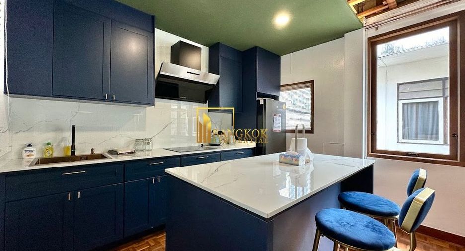 For rent 2 bedrooms apartment in Watthana, Bangkok