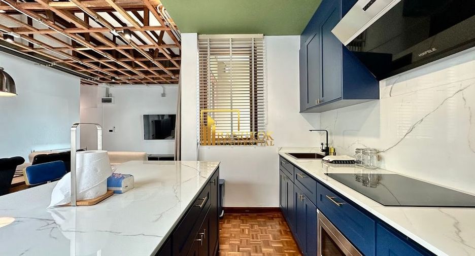 For rent 2 bedrooms apartment in Watthana, Bangkok