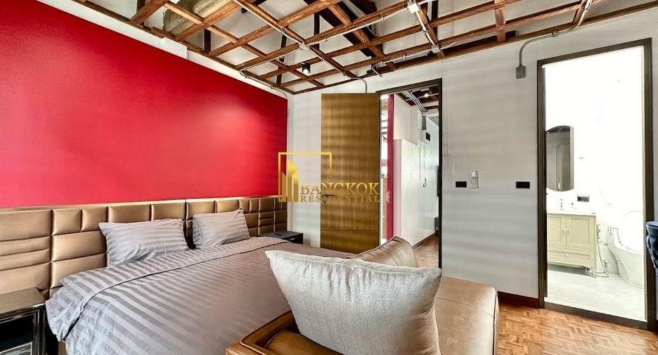For rent 2 bedrooms apartment in Watthana, Bangkok