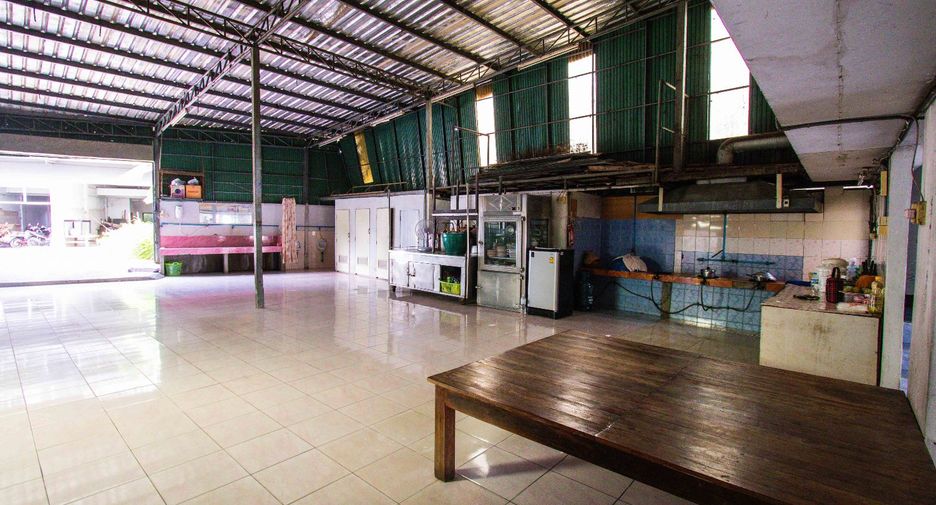 For sale 4 bedrooms retail Space in Sikhio, Nakhon Ratchasima