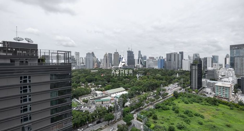 For rent 1 bed condo in Pathum Wan, Bangkok