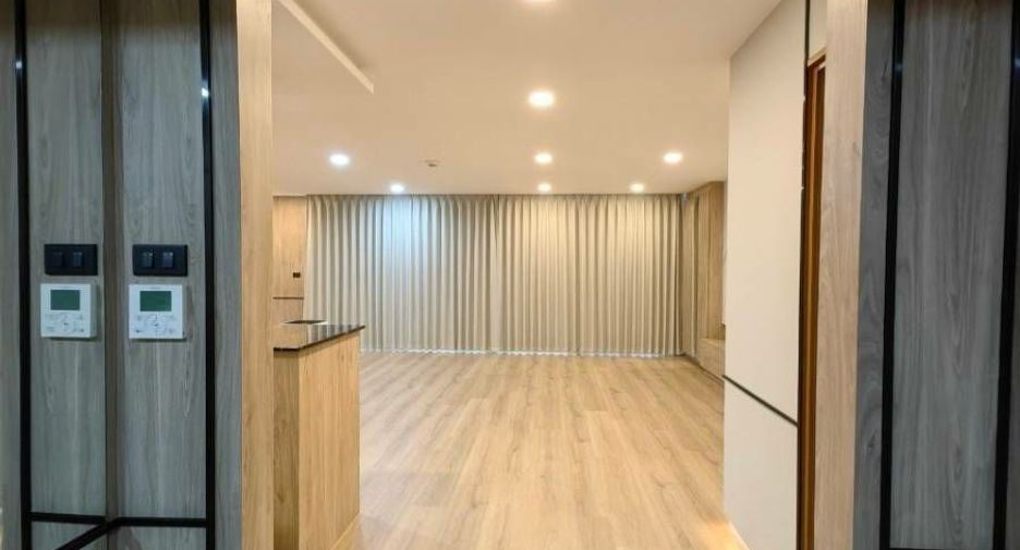 出租 和 出售 3 卧室 公寓 在 Pathum Wan, 曼谷