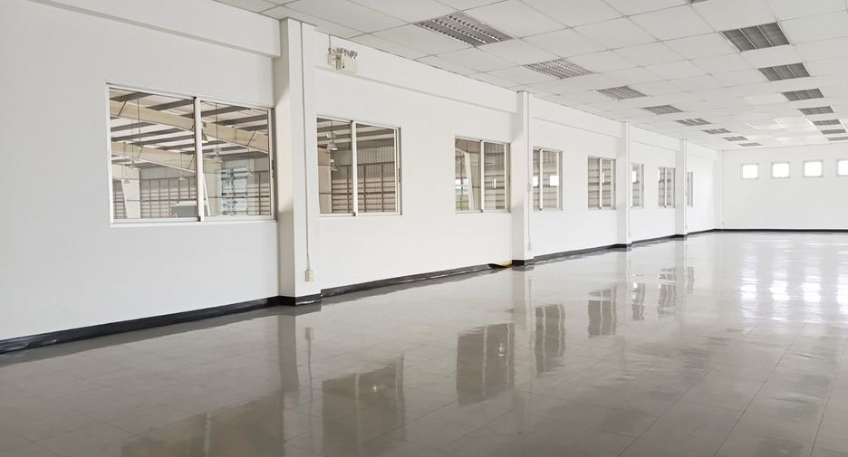 For rent warehouse in Mueang Samut Prakan, Samut Prakan