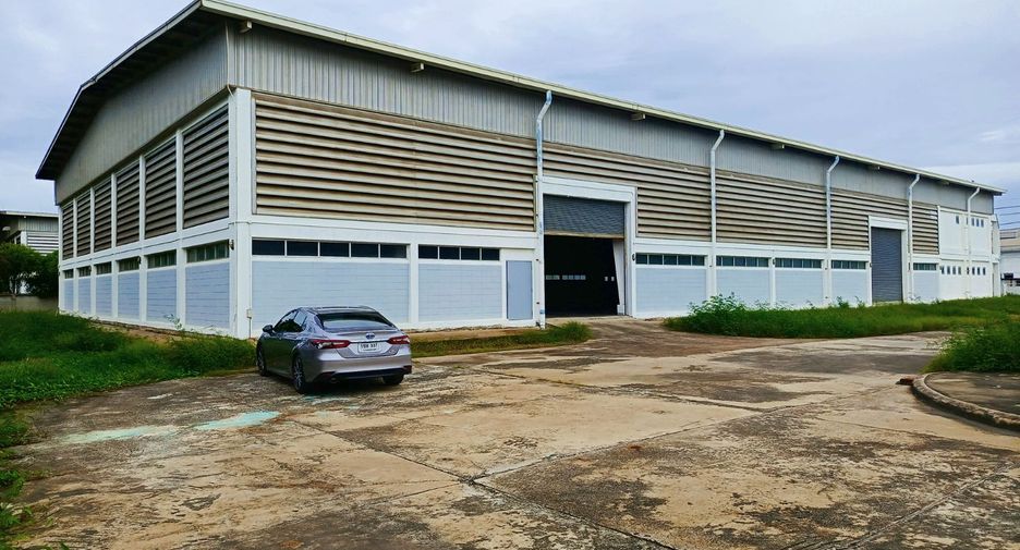For rent warehouse in Mueang Samut Prakan, Samut Prakan