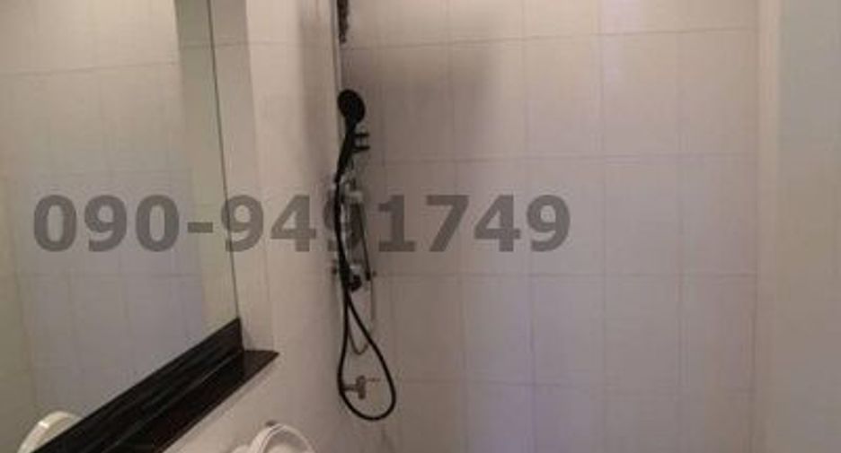 For rent 4 bedrooms townhouse in Prawet, Bangkok