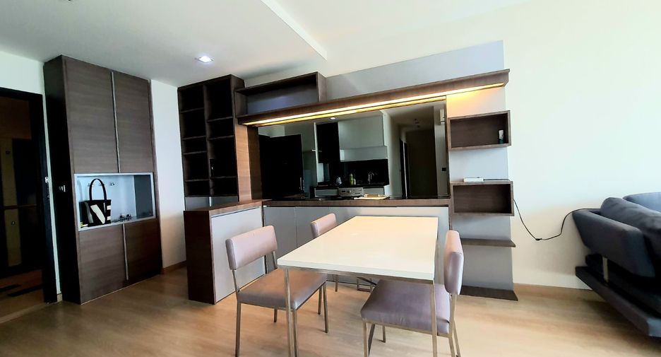 À louer et à vendre 2 chambres condo à Khlong Toei, Bangkok