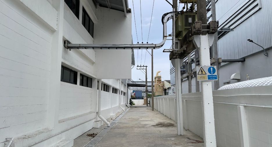À louer entrepôt à Bang Phli, Samut Prakan