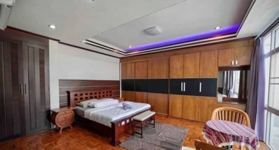 Villa en alquiler de 4 habitaciones en Mueang Chiang Mai, Chiang Mai