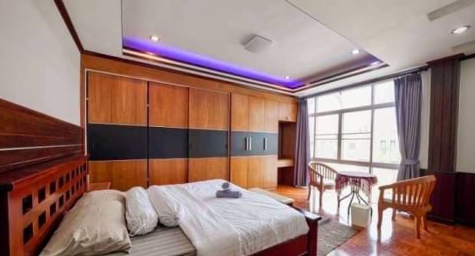 Villa en alquiler de 4 habitaciones en Mueang Chiang Mai, Chiang Mai